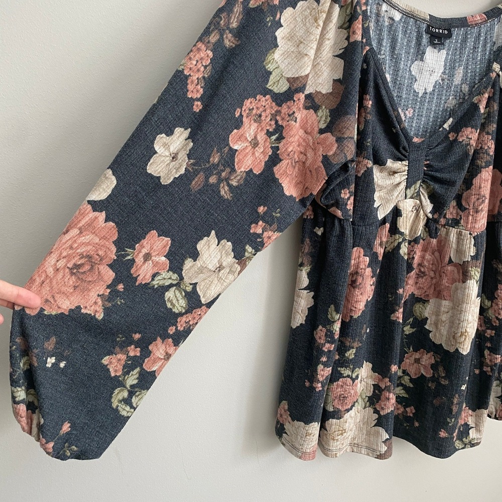 Torrid Sweetheart Cinched Babydoll Top Floral Women Size 2X Dark Romantic - Picture 3 of 8